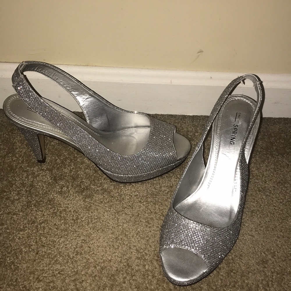 3 inch beautiful silver heels